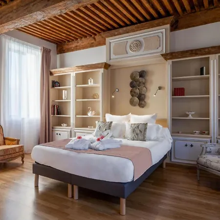 Le Domaine De Gorneton Bed & Breakfast 4*