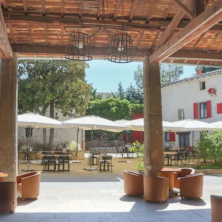 Le Domaine De Gorneton Oda ve Kahvaltı 4*
