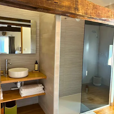 Le Domaine De Gorneton 4*